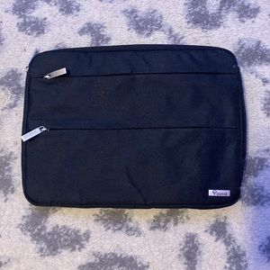 Voova black chromebook/laptop case